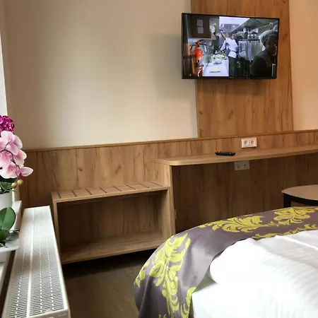 Business Boardinghouse Augsburg, Zentral, Ruhig & Mit Parkplatz 3* Augsbourg