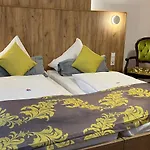 Business Boardinghouse Augsburg, Zentral, Ruhig & Mit Parkplatz فندق