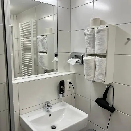 Business Boardinghouse Augsburg, Zentral Mit Parkplatz
