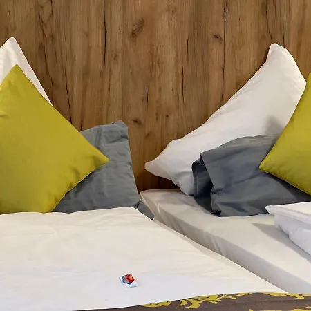 Business Boardinghouse Augsburg, Zentral, Ruhig & Mit Parkplatz 酒店