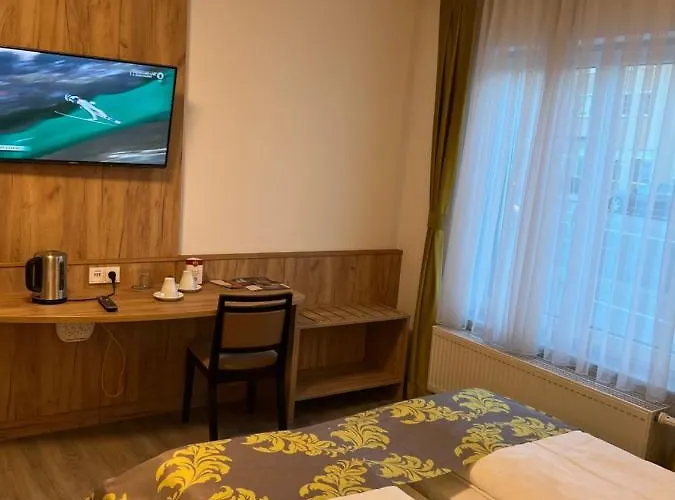 Business Boardinghouse Augsburg, Zentral, Ruhig & Mit Parkplatz אוגסבורג