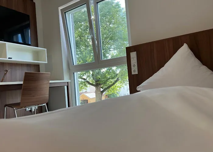 מלון Business Boardinghouse Augsburg, Zentral, Ruhig & Mit Parkplatz אוגסבורג